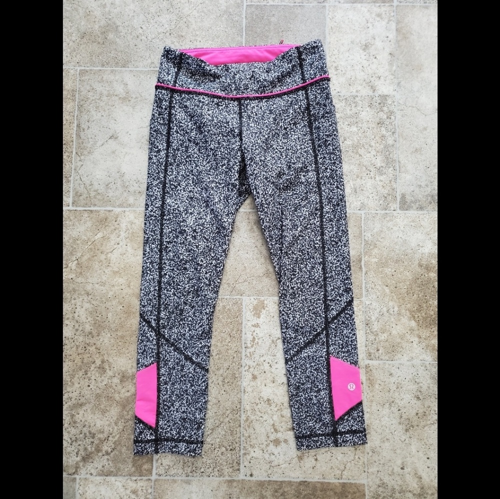 Lululemon cropped leggings